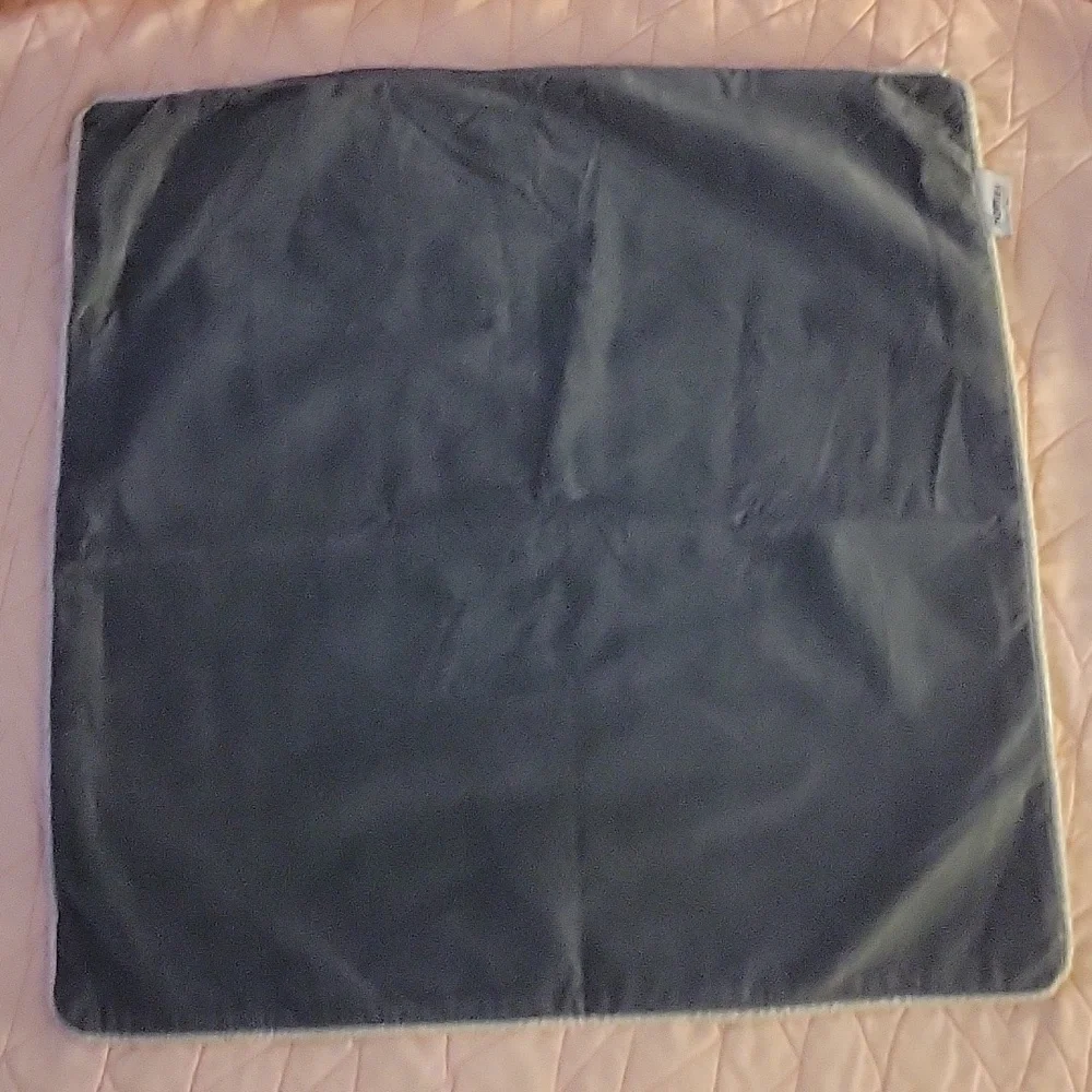 Homey COZY Embroidery Gray Wreath Velvet Throw Pillow, Christmas, 20